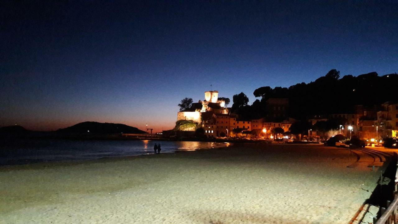 Aurora: Beach-5 Terre-Trekking-Excursions-Relax ซานเตเรนโซ ภายนอก รูปภาพ